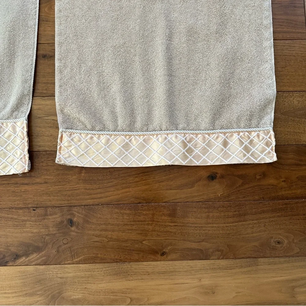 Vintage towel set of 3 towels. Made in USA